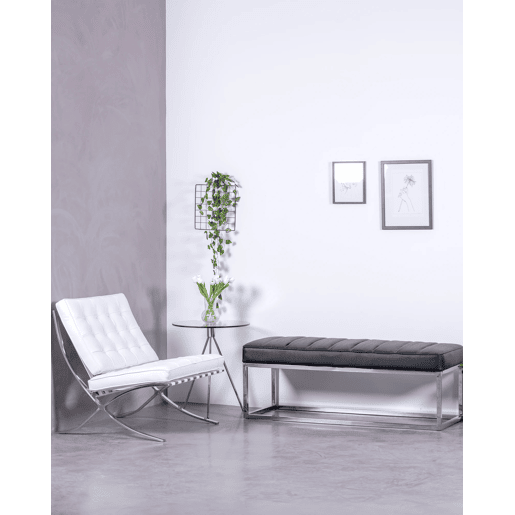 Banco design estofado em couro sintético com aço cromado - Praga