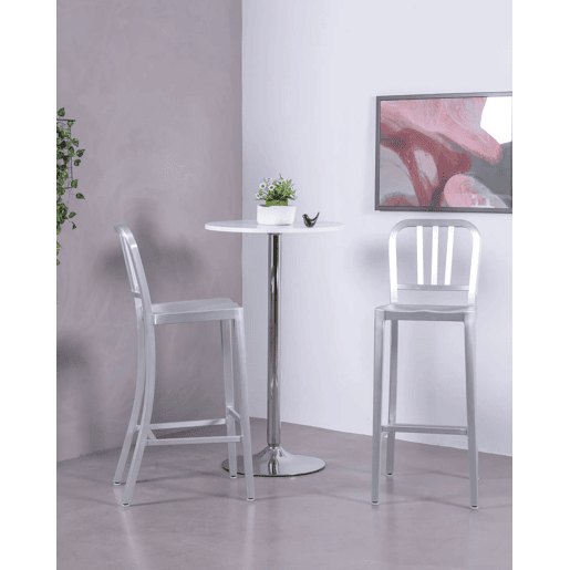 Banqueta de metal com encosto alto - Navi Army