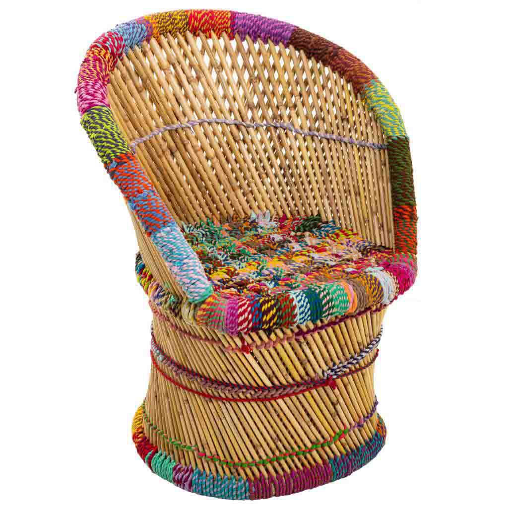 Sillón de bambú y tela trenzada