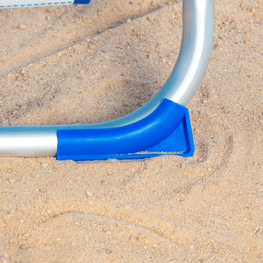 Cadeira de praia Aktive Low dobrável e reclinável 4 posições listras azuis com bolso, almofada, alça e fecho de segurança
