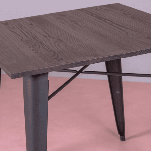 Mesa industrial em aço preto e madeira escura - Bistro