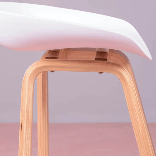 Banqueta nórdica com pernas em faia (63cm) - Daxer