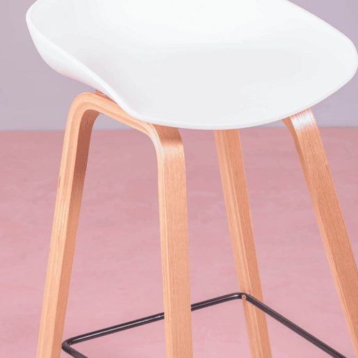 Banqueta nórdica com pernas em faia (63cm) - Daxer