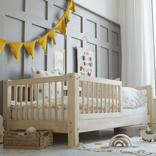 Cama 90x190 com barreira e base de ripas incluídas pés 10 cm Sybil Bois Cama 90x190 com barreira e base de ripas incluídas pés 10 cm Sybil Bois