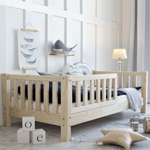 Cama 90x190 barreira e base de ripas incluídas pés 10 cm Agnès Bois