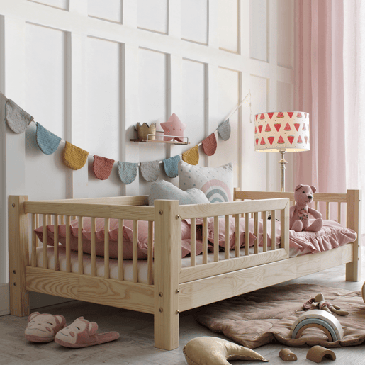 Cama 90x200 barreira e base de ripas incluídas pés 10 cm Adèle Bois