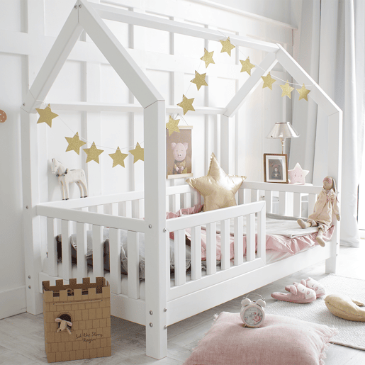 Cama cabana 90x200 barreira e base de ripas incluídas pés 10 cm Daisy Branco