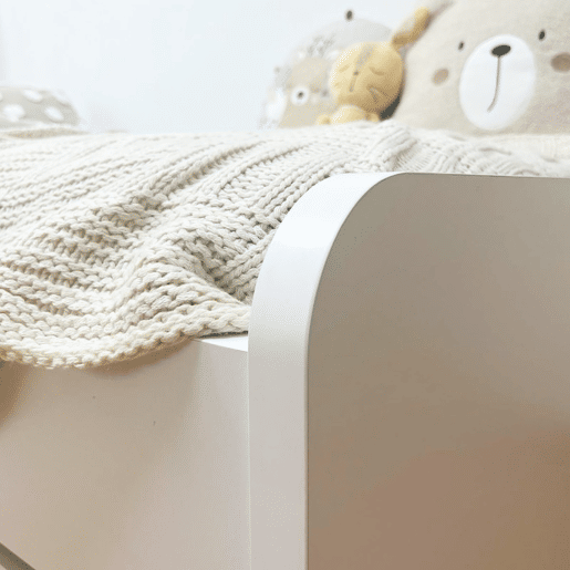 Cama + cama elevável em aglomerado branco com estrado e colchões 9090 cm Cama + cama elevável em aglomerado branco com estrado e colchões 9090 cm