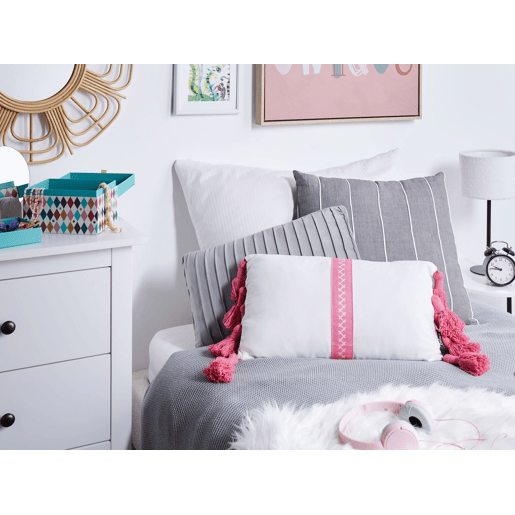 Beliani Almofada decorativa LOVELY Beliani Almofada decorativa LOVELY