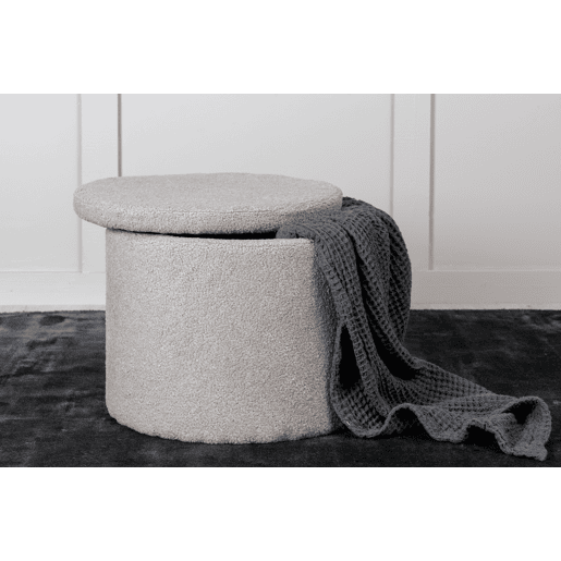 Puff DUNKEN com um estilo moderno, medindo 43x51x51 cm