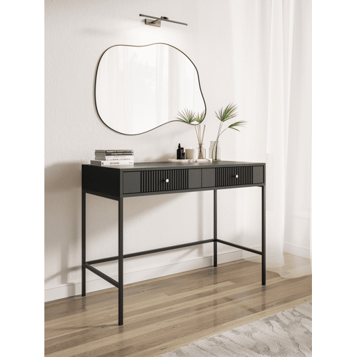 A mesa de consola ISEO apresenta num estilo moderno. Mede 79x104x50 cm e inclui 2 gavetas.