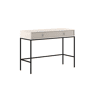 A mesa de consola MAGGIORE apresenta num estilo moderno. Mede 77x104x50 cm e inclui 2 gavetas.