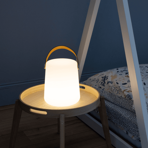 Lámpara de mesa LED con correa de imitación VELA Lámpara de mesa LED con correa de imitación VELA