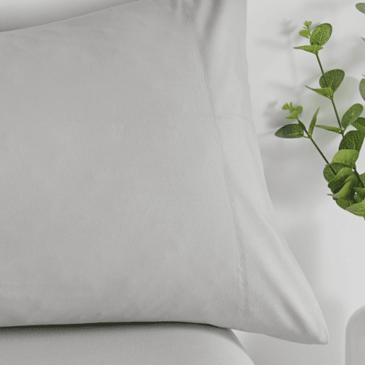 Conjunto de Lençóis Três Peças de Microfibra Perla Lisa Cama 180cm Donegal Collections