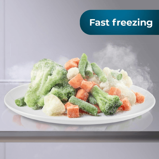 Cecotec FrigorÃfico encastrável com 121 L de capacidade, classe E e Fast Freezing. Cecotec FrigorÃfico encastrável com 121 L de capacidade, classe E e Fast Freezing.