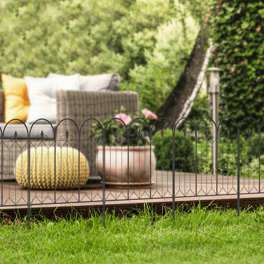 Outsunny Cercas de Jardim 305x79,5 cm Conjunto de 5 Cercas Decorativas para Jardim de Metal Combinação Livre Barreira para Animais para Pátio Relva Preto