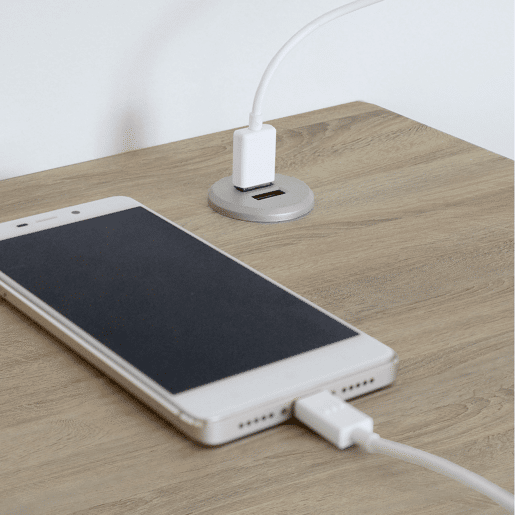 Briebe Smuk Mesa de Escritório, Escrivaninha Computador, Pernas com Estrutura Metálica 76x135x60cm, USB, , Madeira