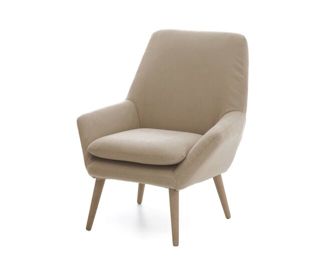 Sillón con brazos de tela