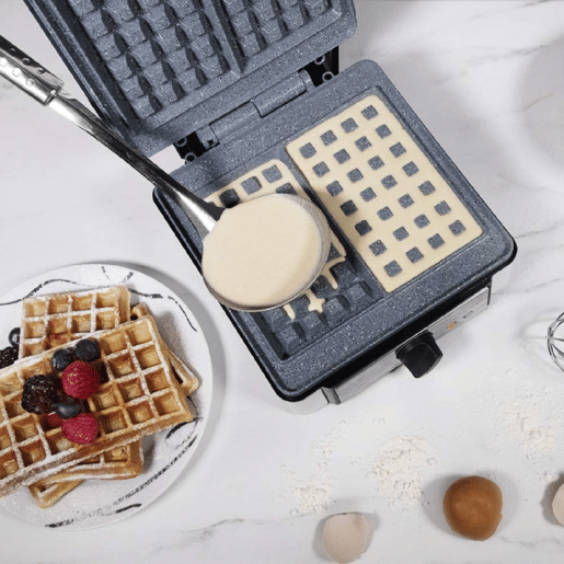 Cecotec Máquina de waffles para 2 waffles com 1200 W e revestimento RockStone.