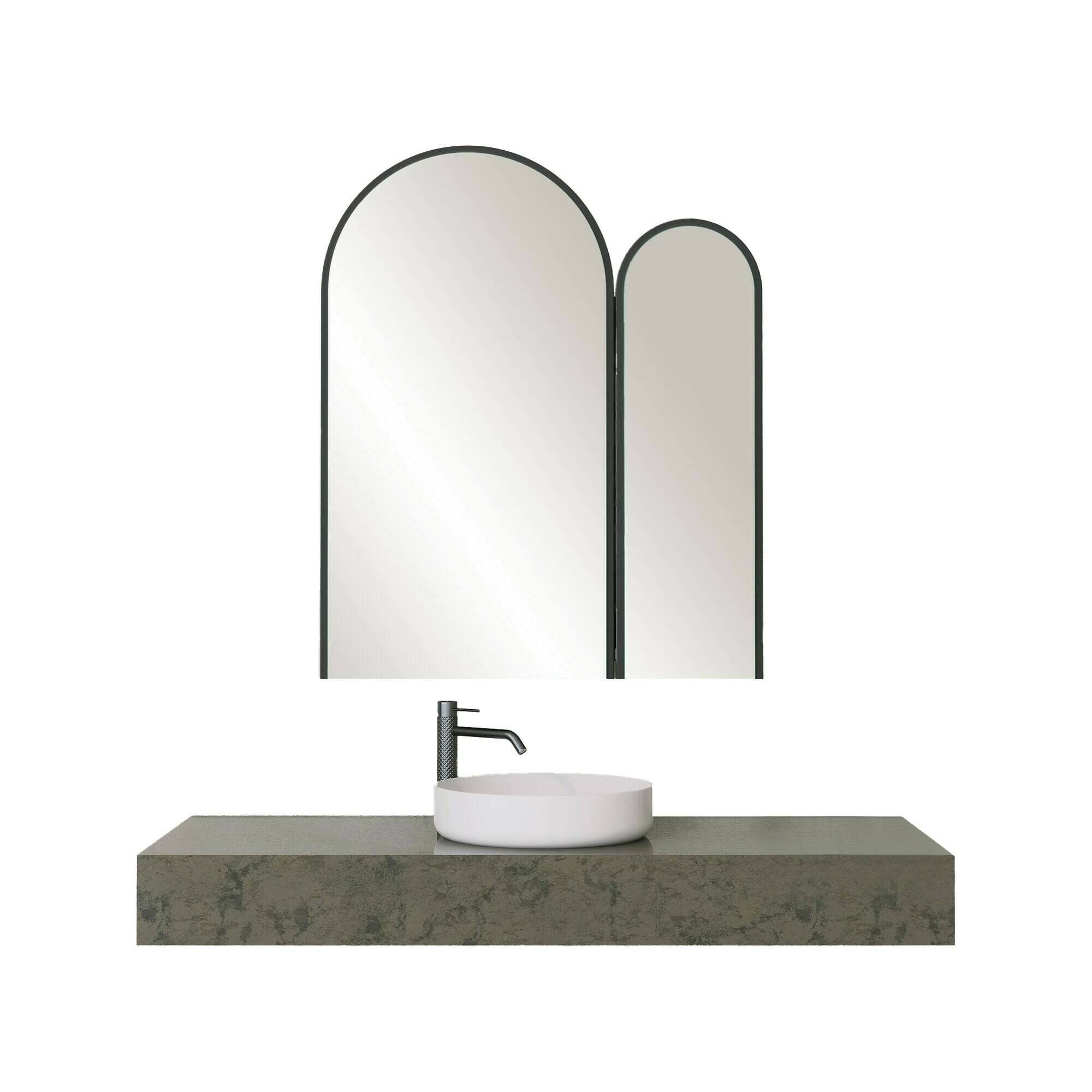 Sob o guarda-roupa com efeito de madeira