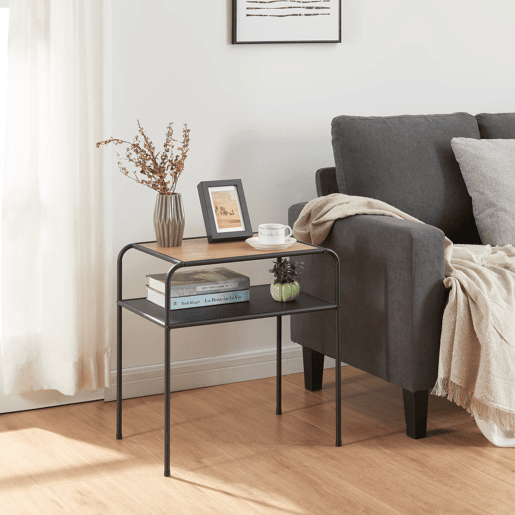 Mesa de apoio Krødsherad com prateleira metálica em MDF 55x51x36 cm - PretoCarvalho en.casa