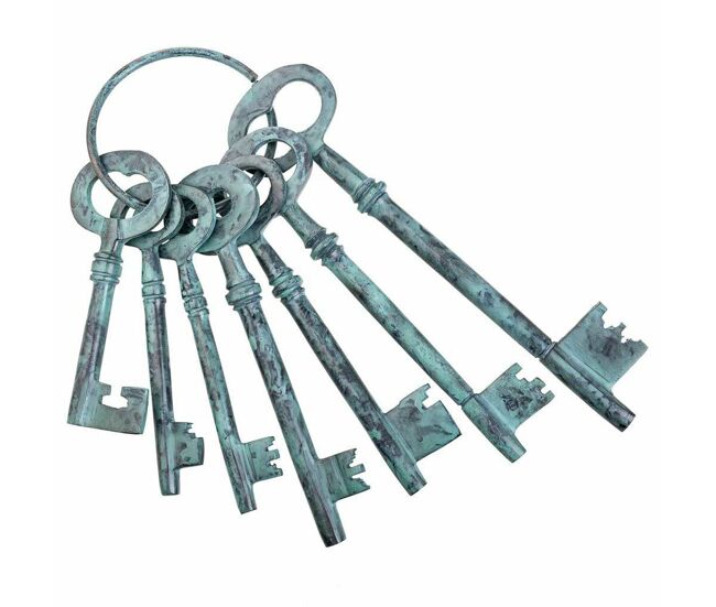 Figura decorativa alexandra house living aluminio llaves 3 x 28 x 10 cm