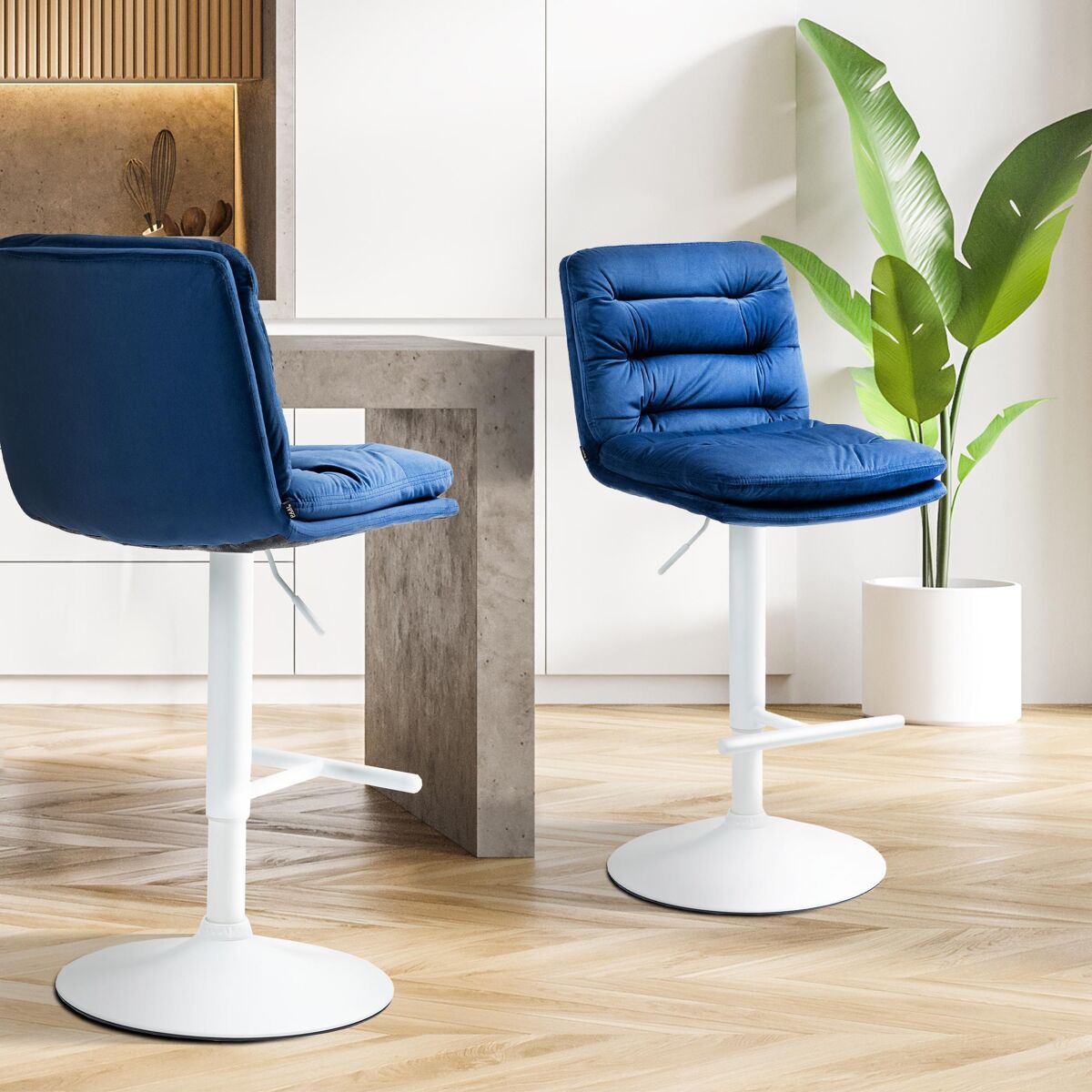 Set de 2 taburetes de bar damar en terciopelo azul 56x42x94 cm