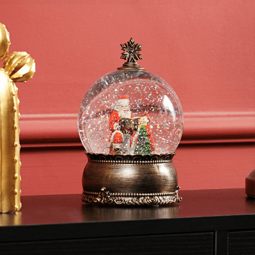 HOMCOM Bola de Neve com Música e Luzes Globo de Neve com Cena de Pai Natal e Criança Decoração de Natal Bronze HOMCOM Bola de Neve com Música e Luzes Globo de Neve com Cena de Pai Natal e Criança Decoração de Natal Bronze