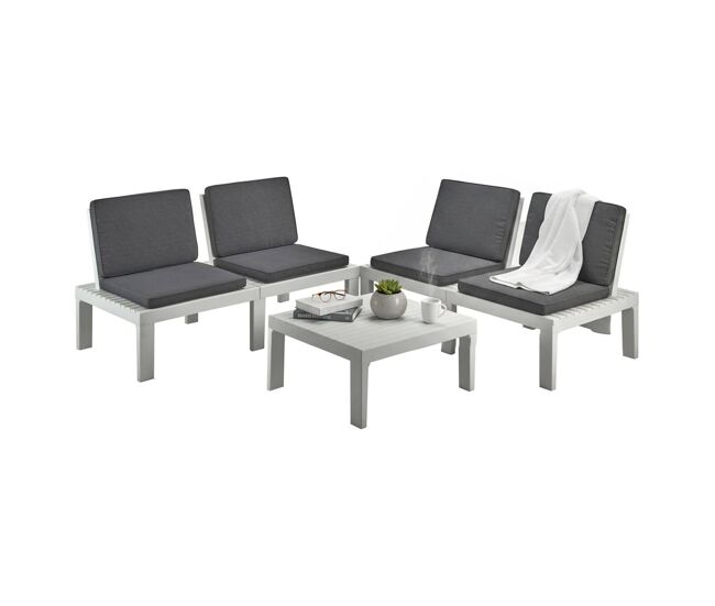 Sala de estar exterior em pvc