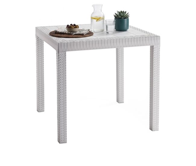 Mesa de jardim em PVC