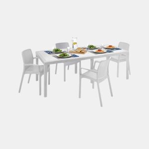 Sala de estar exterior em PVC