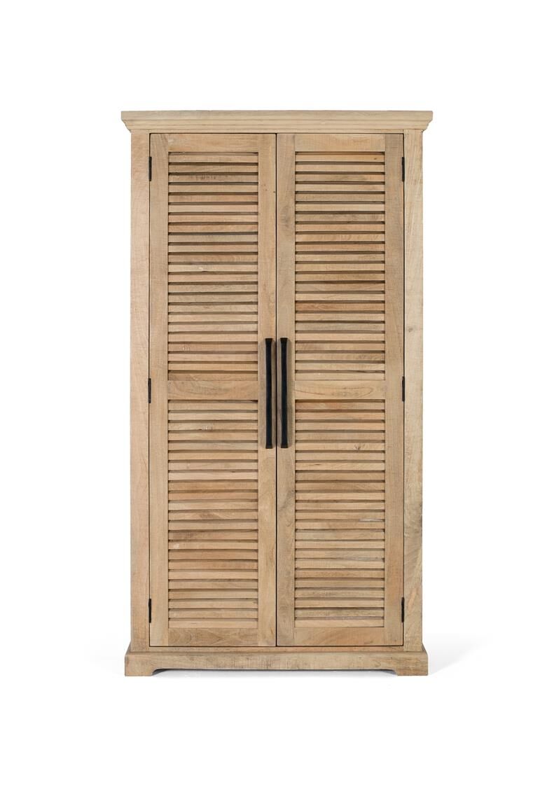Armario de madera maciza de mango  .GINER Y COLOMER