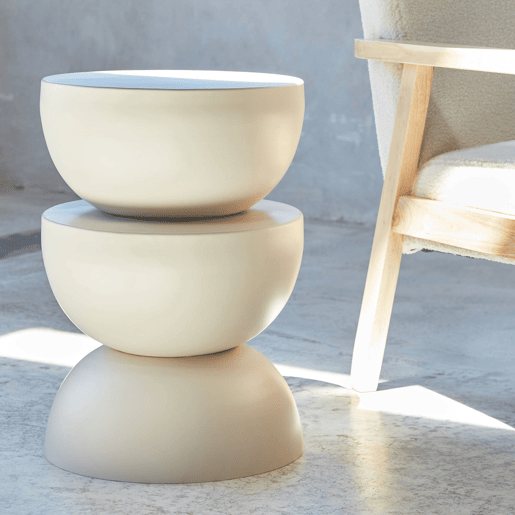 Mesa auxiliar, mesa de centro, mesa de cabeceira em metal, Coumba, Creme, 32x32x46.5 cm