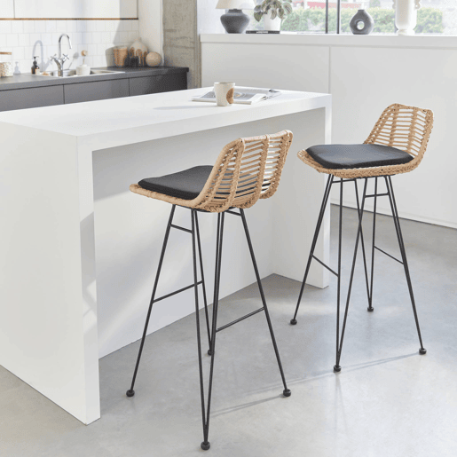Banco alto de cozinha em metal e rotim, set de 2, Cahya, Preto, 42.5x48x97 cm