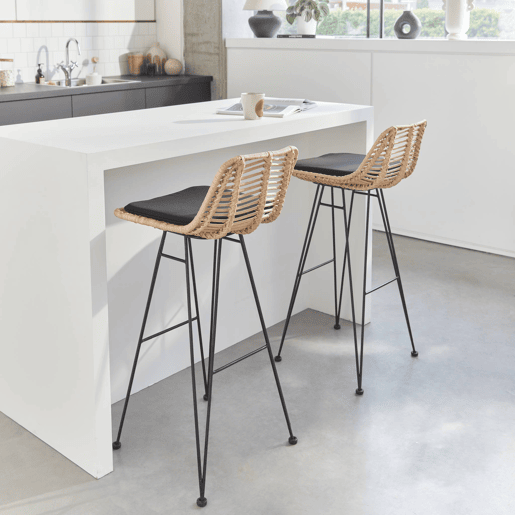 Banco alto de cozinha em metal e rotim, set de 2, Cahya, Preto, 42.5x48x97 cm