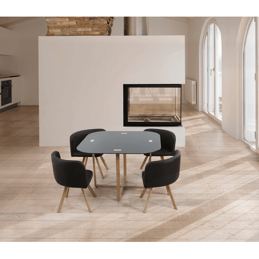 Mesa de vidro temperado Teka + 4 cadeiras. Sala de jantar ou cozinha Mesa de vidro temperado Teka + 4 cadeiras. Sala de jantar ou cozinha