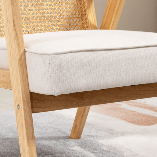 HOMCOM Cadeira de Sala de Estar Cadeira com Apoio para os Braços Encosto em Vime e Estrutura de Madeira de Borracha Cadeira para Dormitório Sala de Estar Carga 120 kg 63x69x78 cm Madeira e Bege