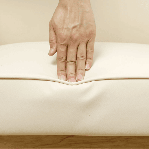 HOMCOM Poltrona Sala de Estar Poltrona Nórdica Poltrona Estofada em PU com Apoio para os Braços e Estrutura de Madeira de Borracha para Dormitório Carga 120 kg 73x70x80 cm Creme