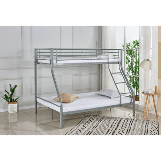 Beliche de metal com dois colchões (90x190cm e 135x190cm)