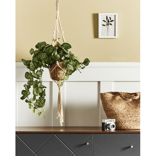 Beliani Planta artificial STRAWBERRY BEGONIA Beliani Planta artificial STRAWBERRY BEGONIA