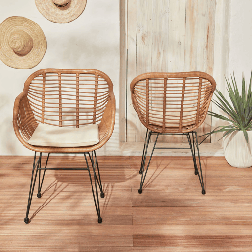Cadeirão em resina e metal com efeito rattan, set de 2, Wondama, Beige, 66x55.5x82 cm