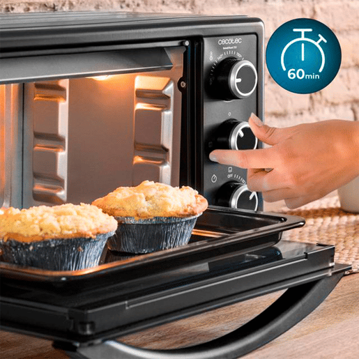 Cecotec Mini-forno elétrico multifunções, 23 litros de capacidade e porta com vidro duplo.