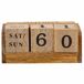 Calendario tarjetero de madera Calendario tarjetero de madera Marrón