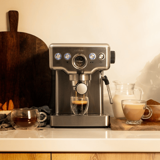 Cecotec Máquina de café barista com 20 bares, manómetro e termoblock.