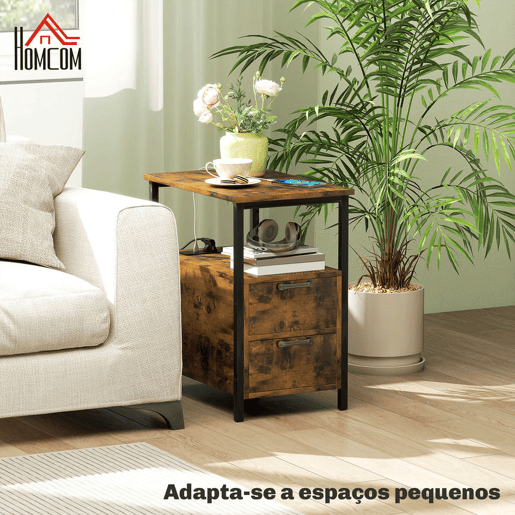 HOMCOM Mesa Auxiliar com Estação de Carga Entrada USB e Tomada Elétrica Mesa de Cabeceira com 2 Gavetas e Prateleira Aberta para Sala de Estar Dormitório 55x35x58,5 cm Marrom Rústico