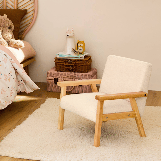Cadeirão para crianças escandinavo, madeira de hevea, boucle, Isak kids, Branco, 47x43.5x50 cm