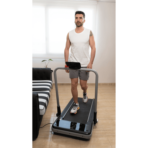Esteira compacta para correr em casa. Esteira compacta para correr em casa.