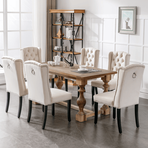 Conjunto de 2 cadeiras de veludo com pernas de carvalho - decoradas com rebites - Bege Conjunto de 2 cadeiras de veludo com pernas de carvalho - decoradas com rebites - Bege