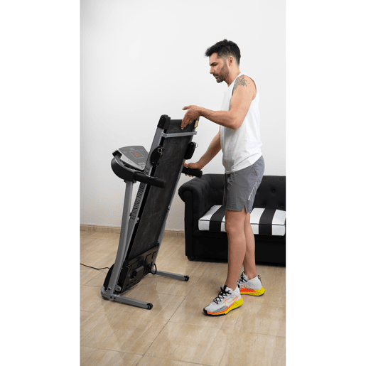 Esteira compacta para correr em casa. Esteira compacta para correr em casa.