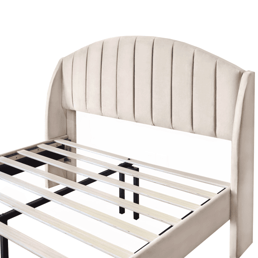 Cama estofada 140x190cm em veludo com base de ripas - Bege